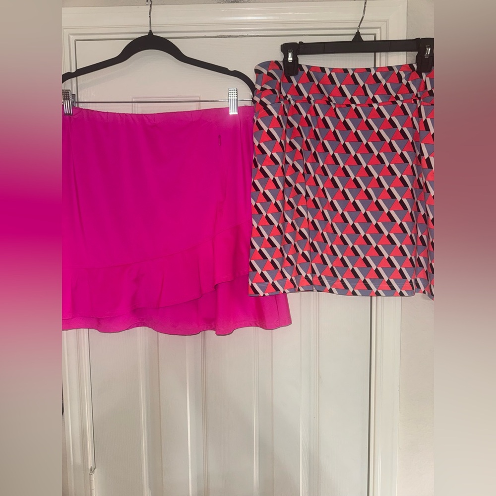 Lot Of 2 Women’s TAIL Skirts